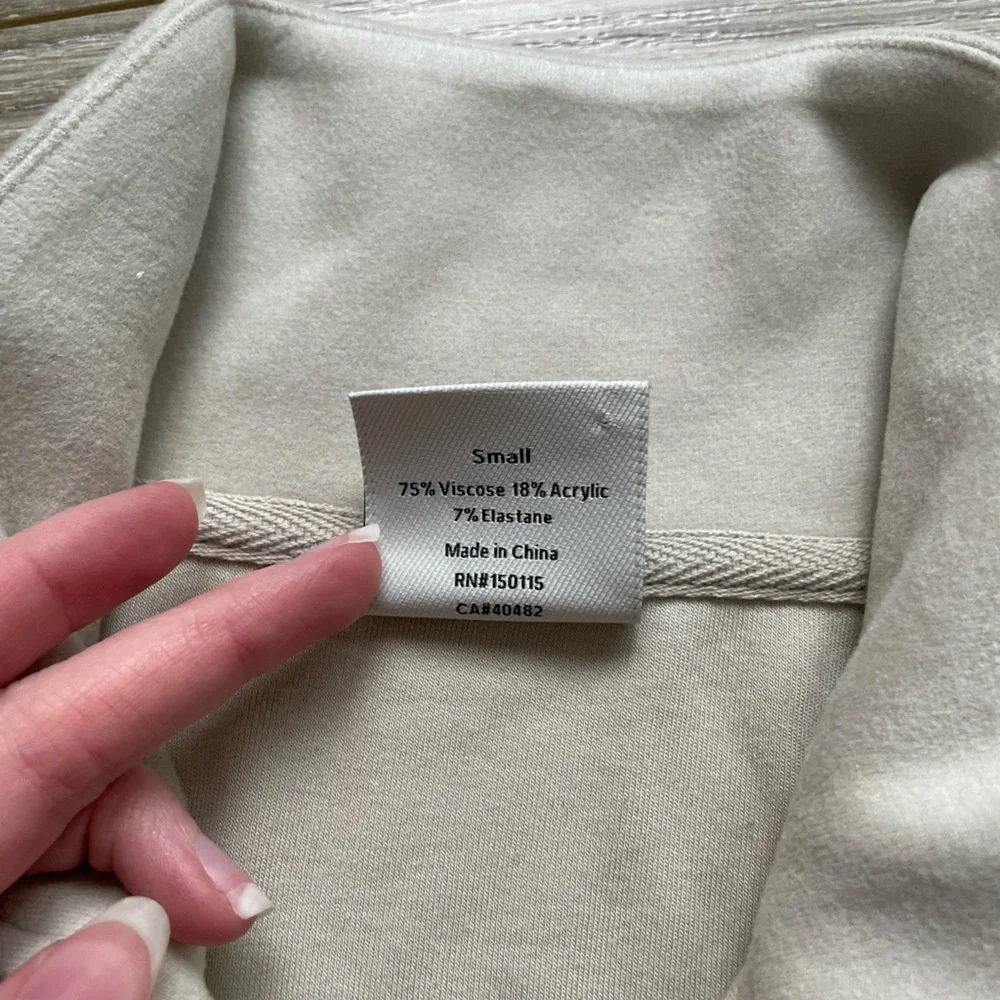 Varley Women’s Half Zip Sweater Drawcord Hem Midlayer Sz S Cream NWOT - Picture 8 of 9